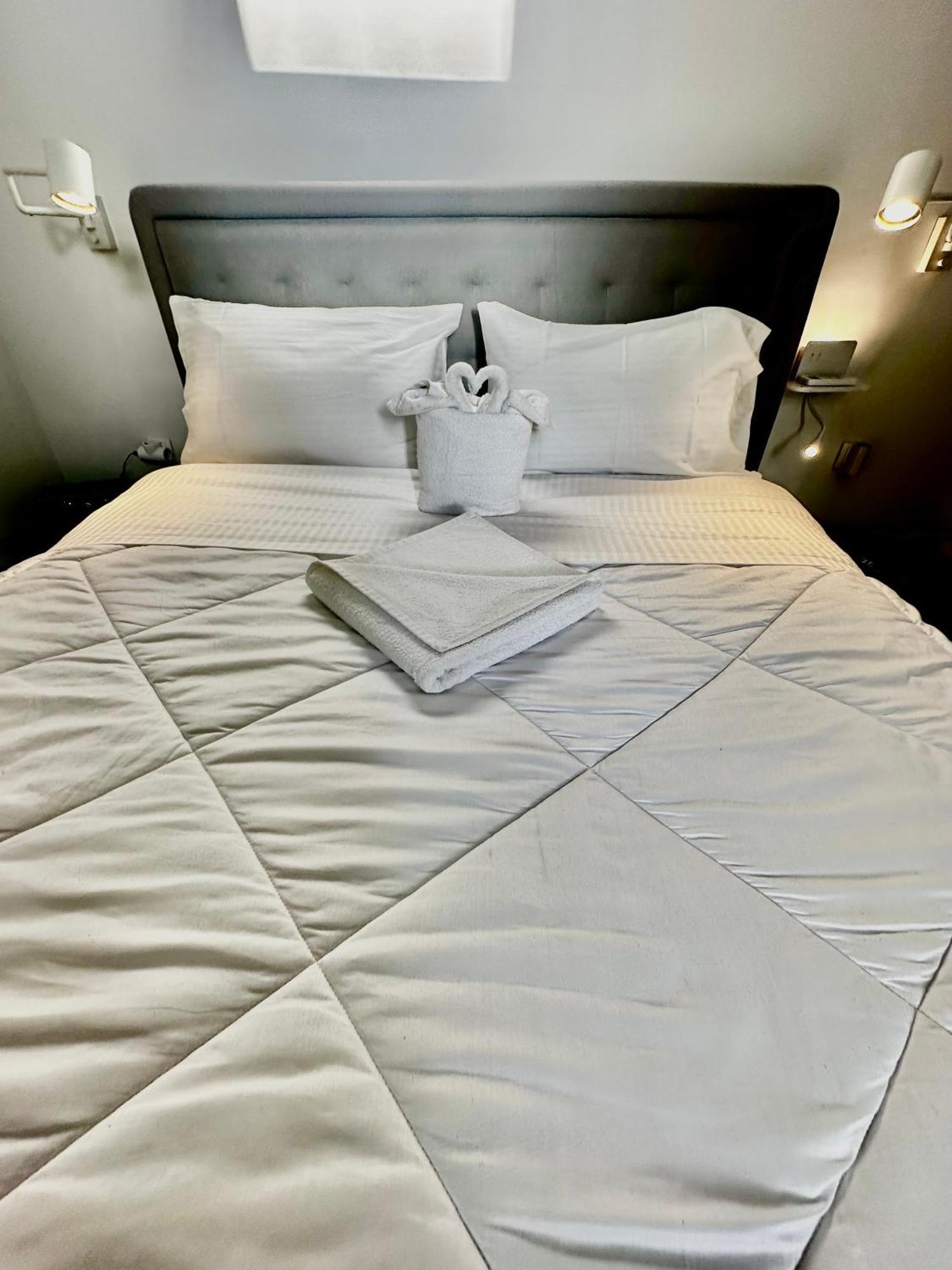 Travelers Luxury Suites, Studios & Apartments Corfu  Kültér fotó