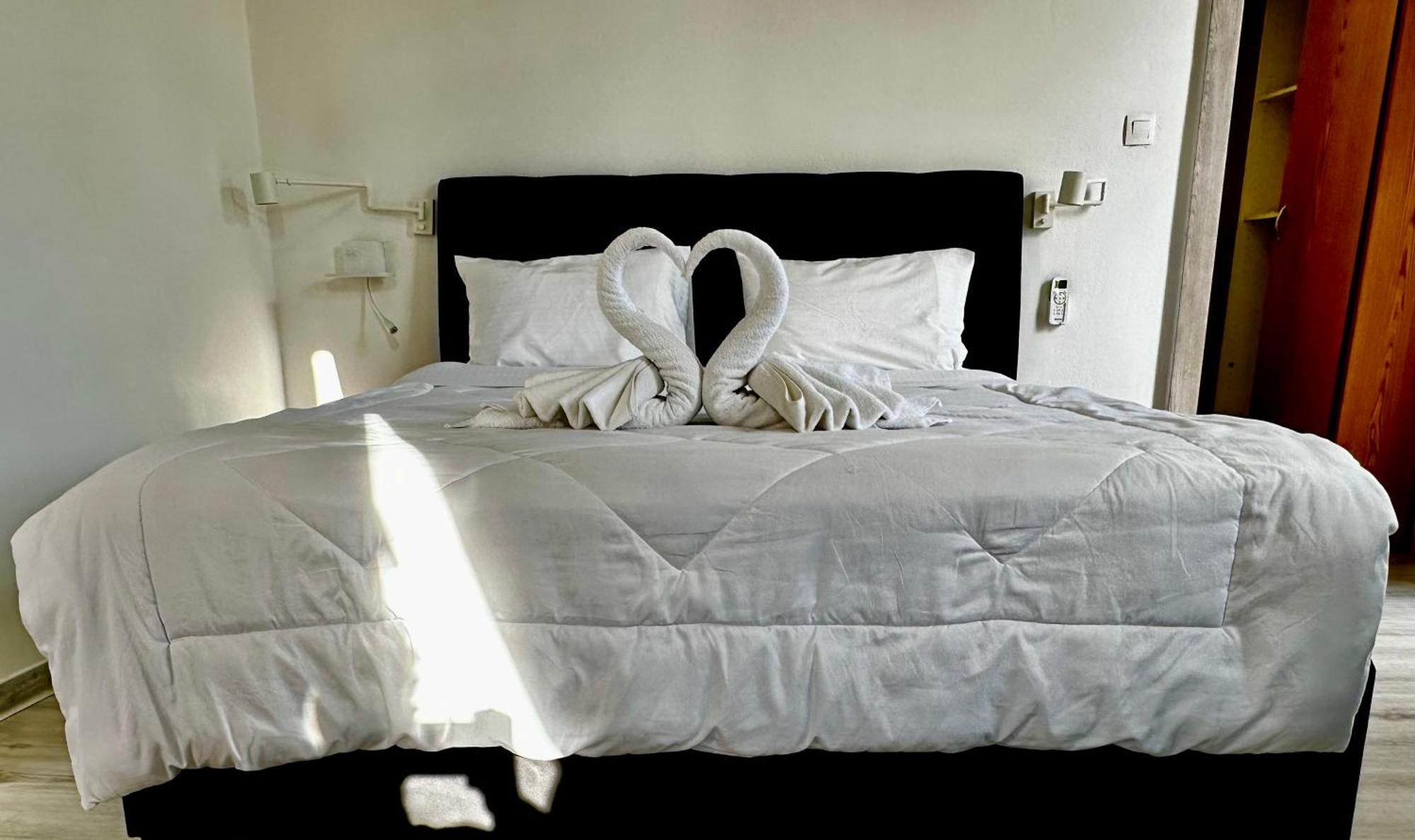 Travelers Luxury Suites, Studios & Apartments Corfu  Kültér fotó