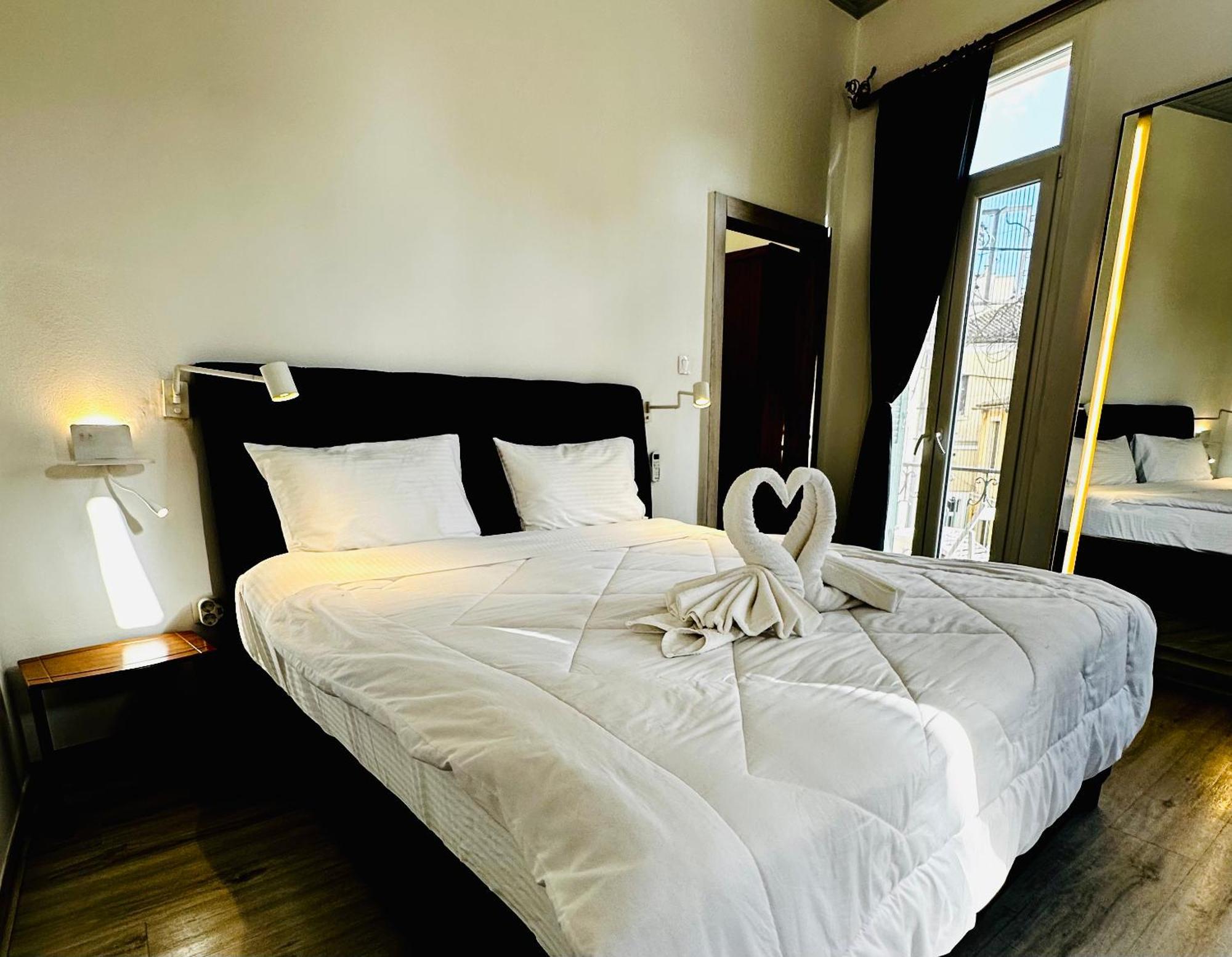 Travelers Luxury Suites, Studios & Apartments Corfu  Kültér fotó