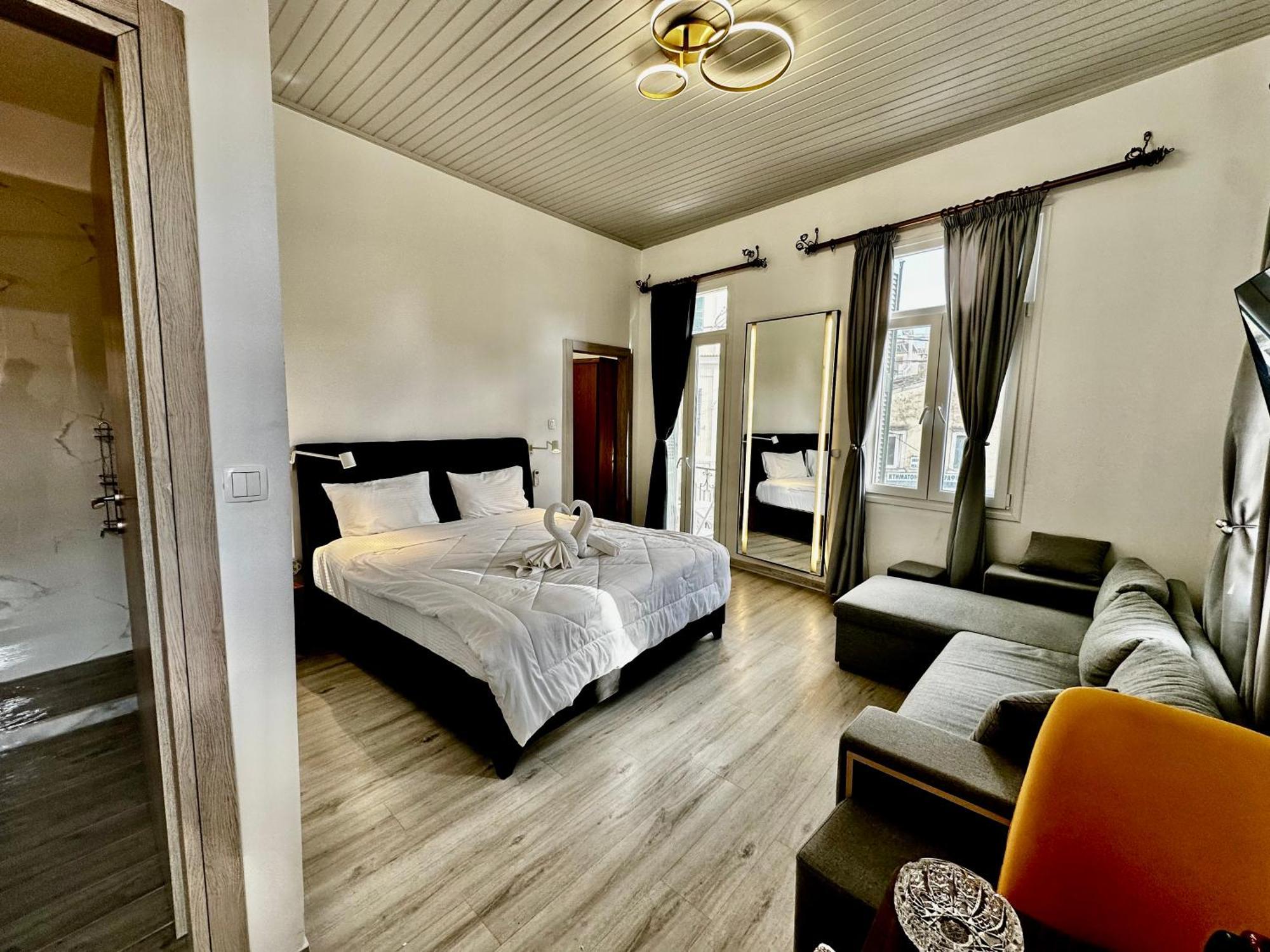 Travelers Luxury Suites, Studios & Apartments Corfu  Kültér fotó