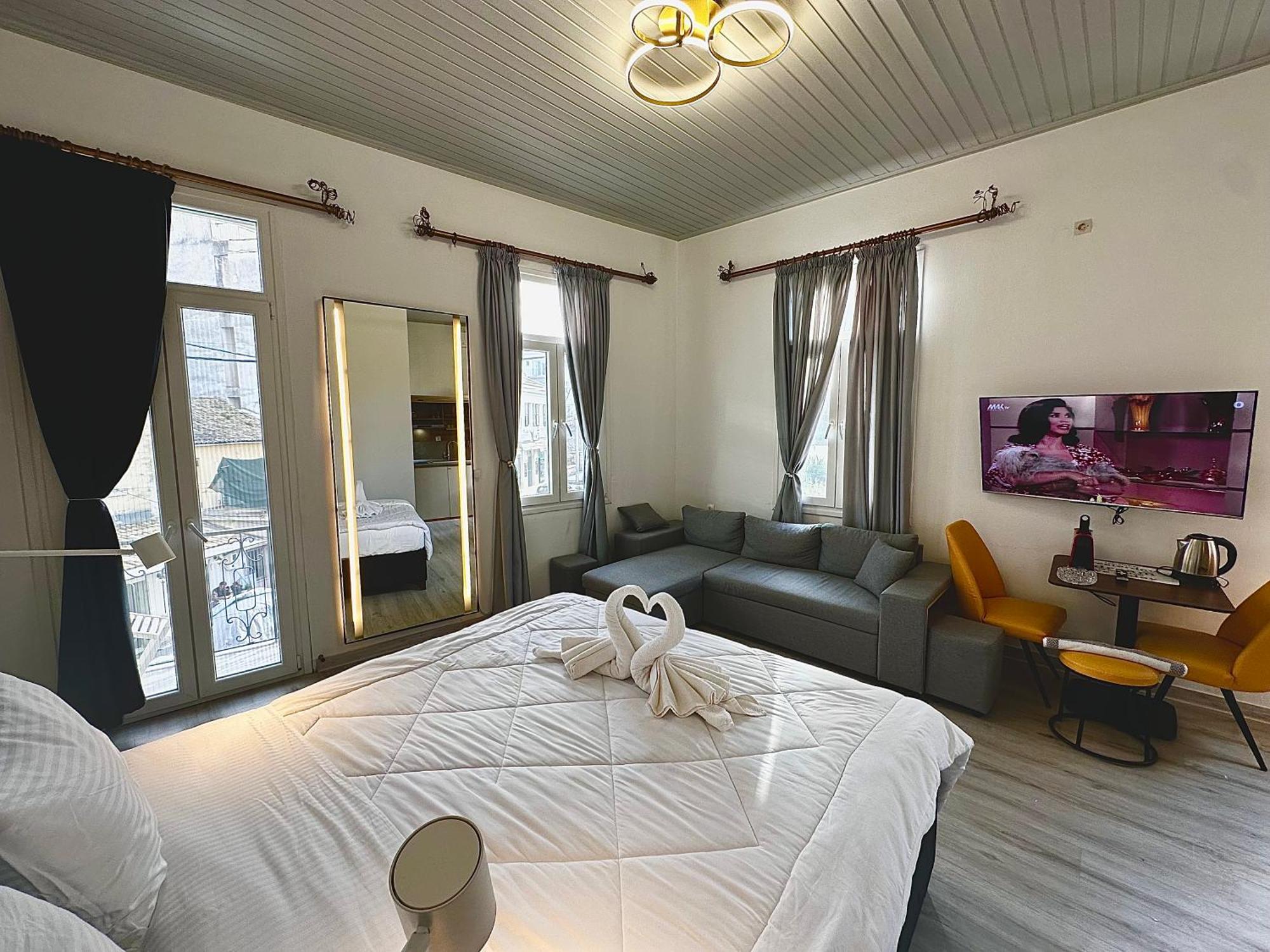Travelers Luxury Suites, Studios & Apartments Corfu  Kültér fotó