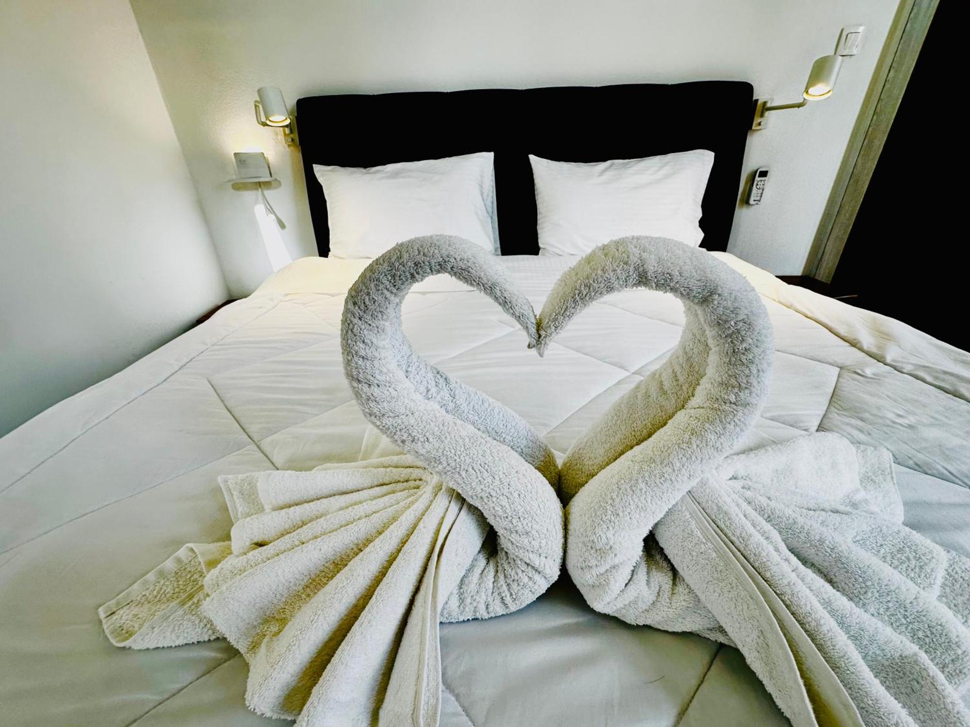 Travelers Luxury Suites, Studios & Apartments Corfu  Kültér fotó